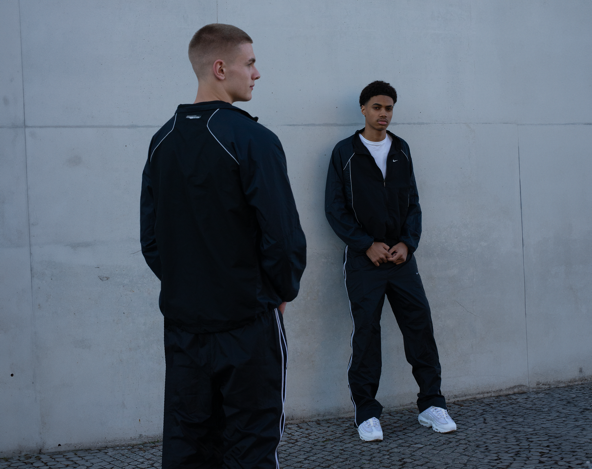 UNTRACE TRACK PANTS、SMOCK SET UP Active Tracksuit Set | Shukr Clothing